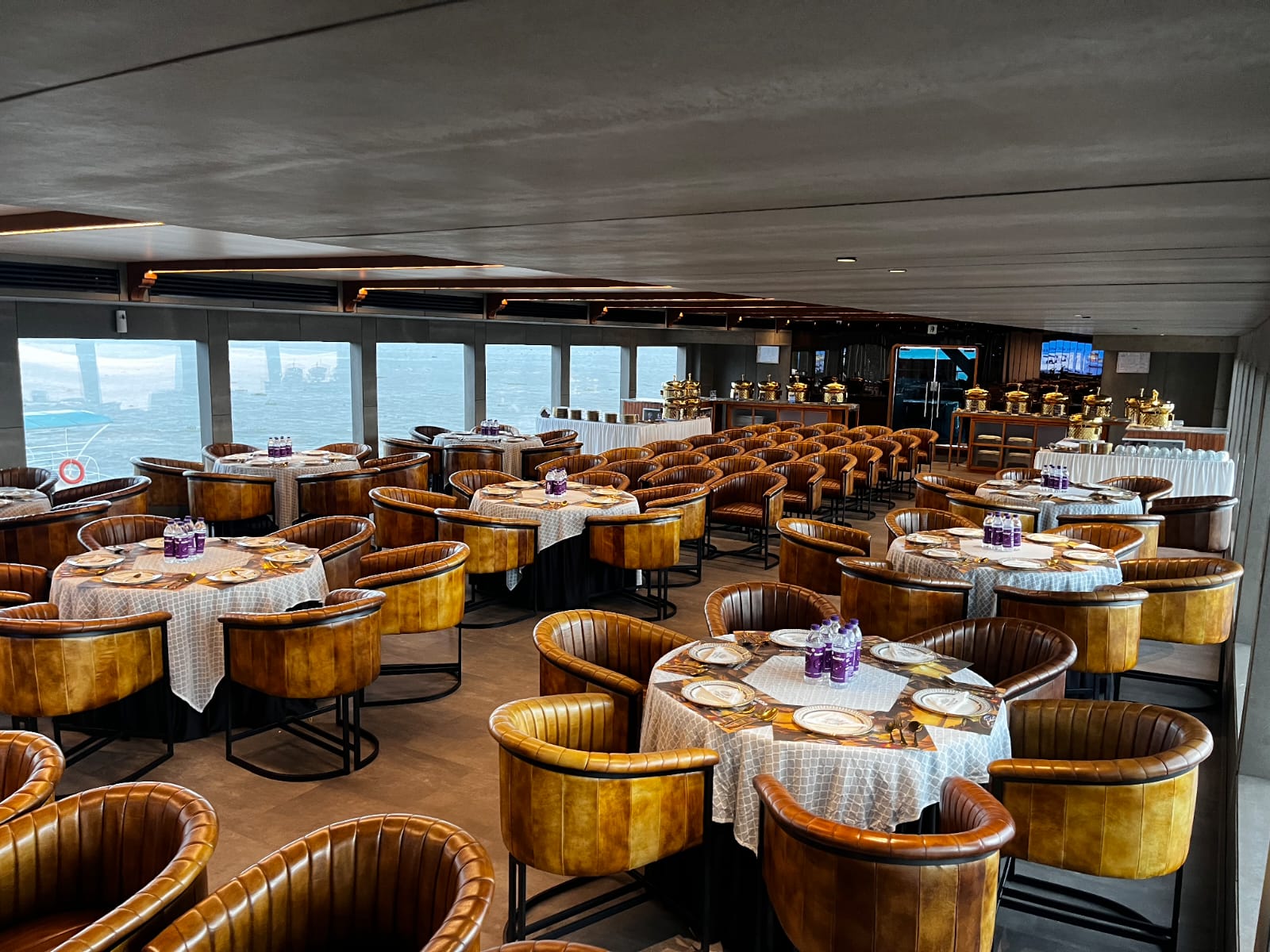 Exclusive Lunch Cruise